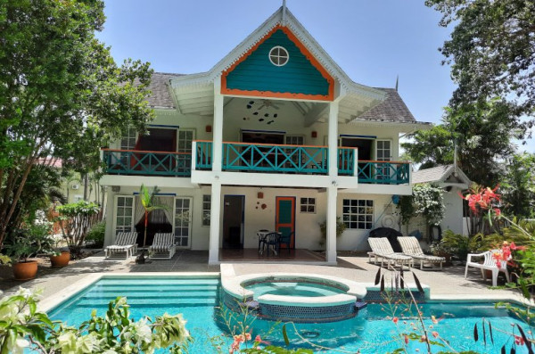 131 SeaShells Villa