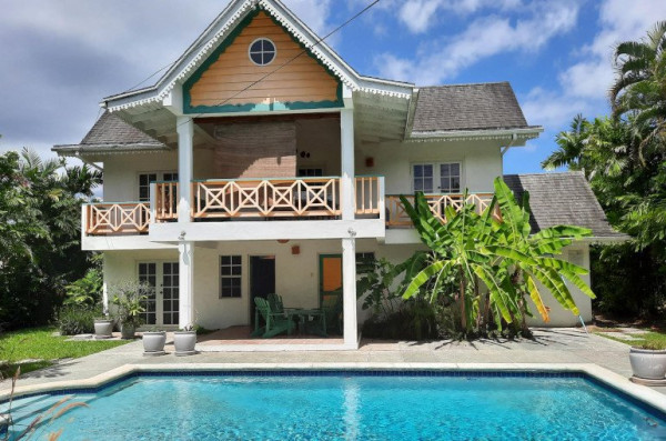 176 SeaShells Villa