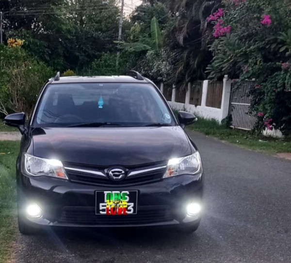 Toyota Fielder
